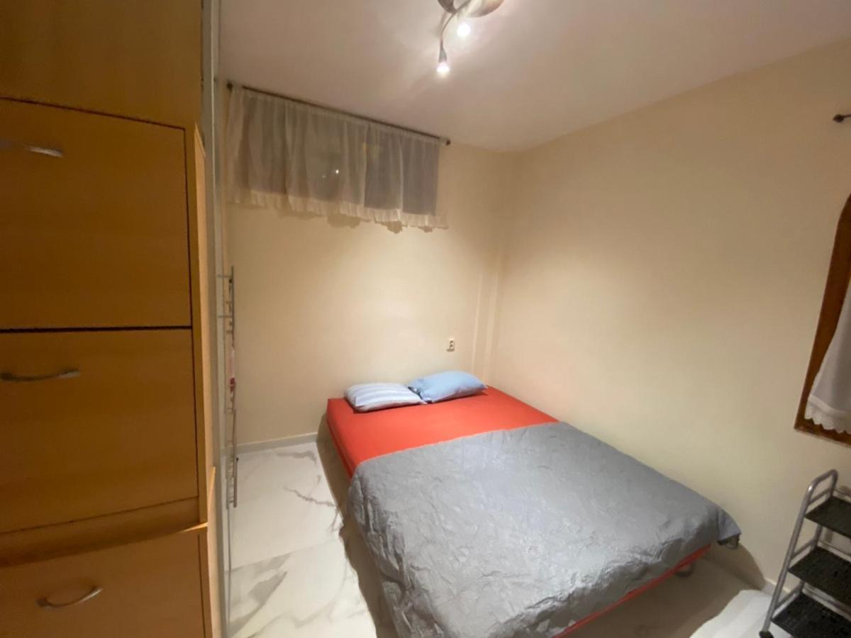 Ano Poli With Yard Apartment Thessaloniki