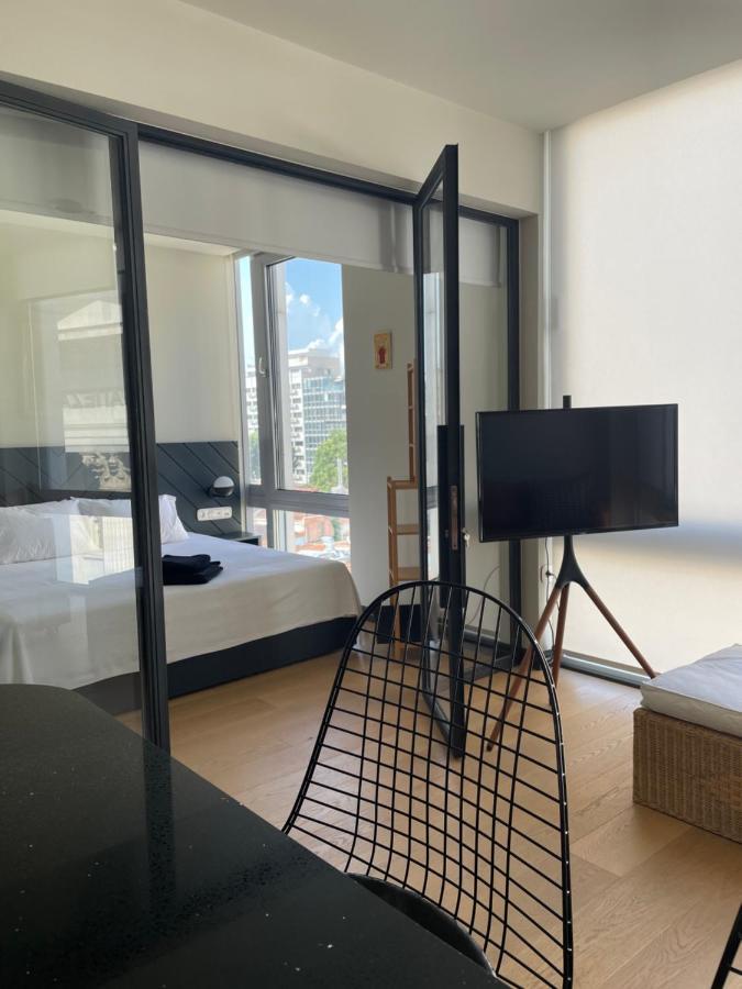 Open Light Apt - Downtown Daire *