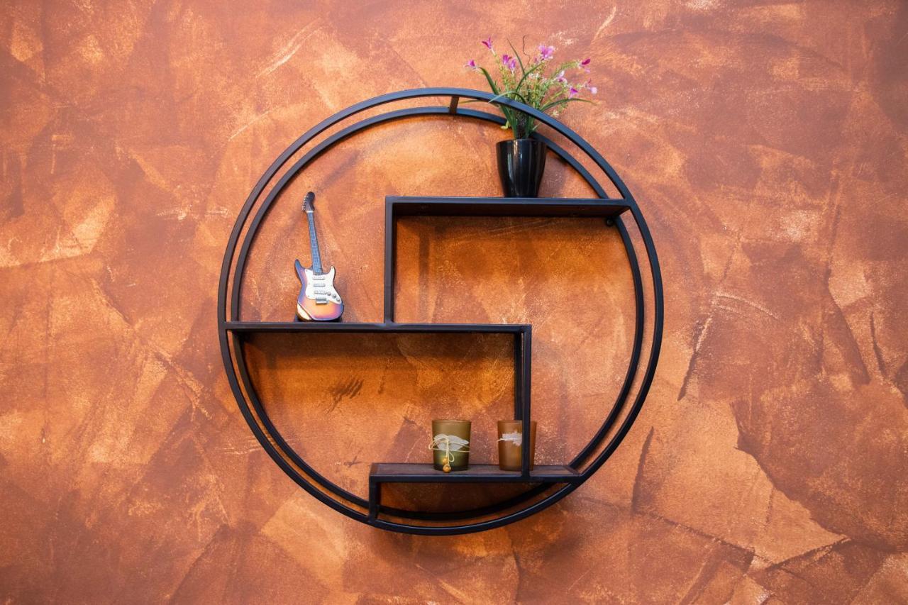 East Living - Netflix, Vesta Philoxenia * Thessaloniki