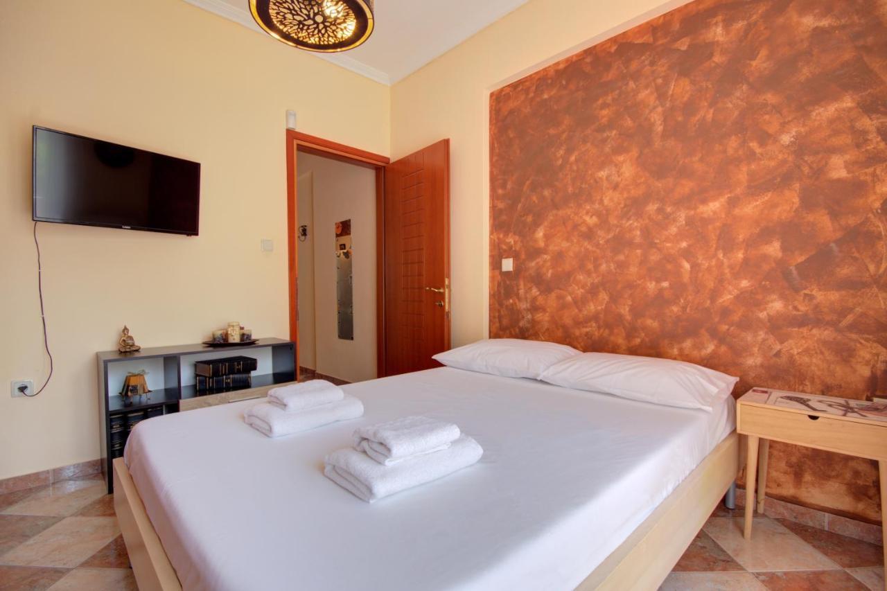 East Living - Netflix, Vesta Philoxenia Thessaloniki