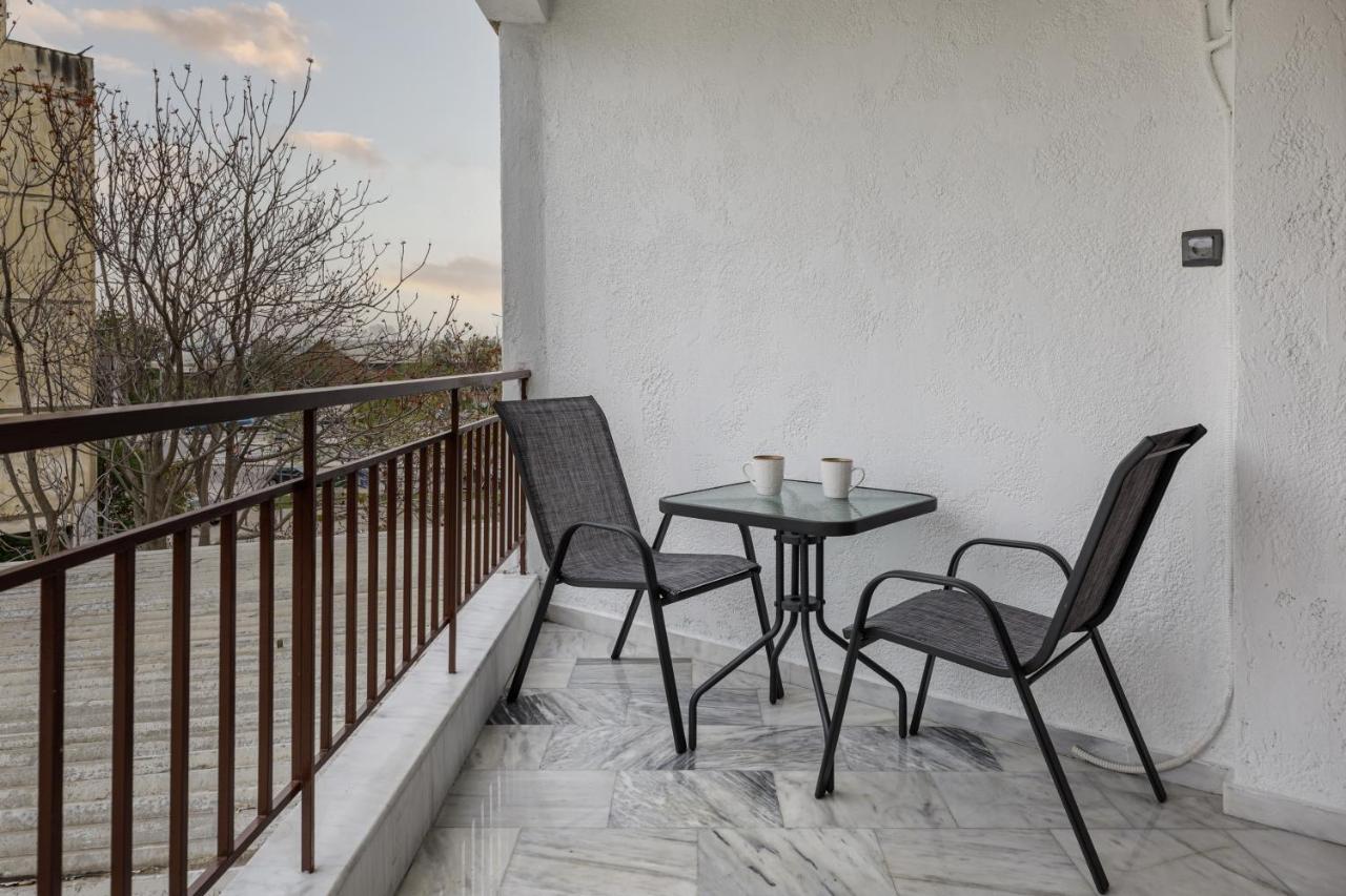 Stylish And Modern - Miltos