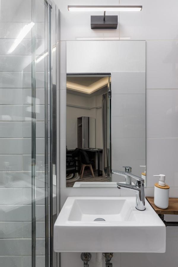 Apartment Stylish And Modern - Miltos