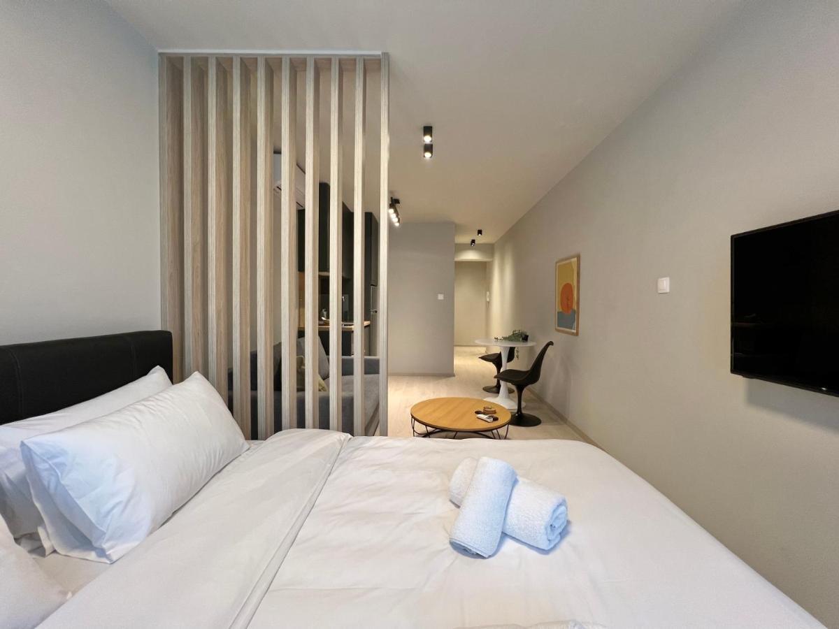 Aura V6 Outdated Appartement Thessaloniki