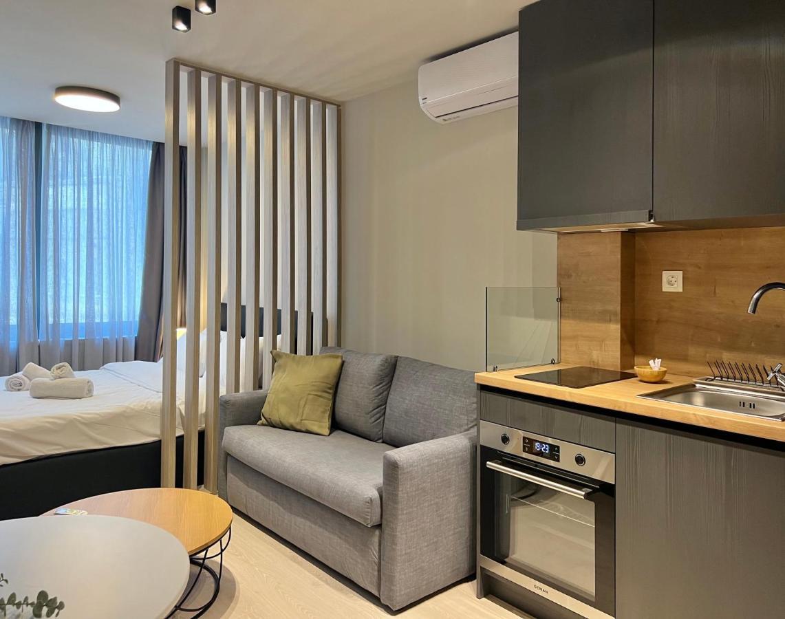 Aura V6 Outdated Appartement *