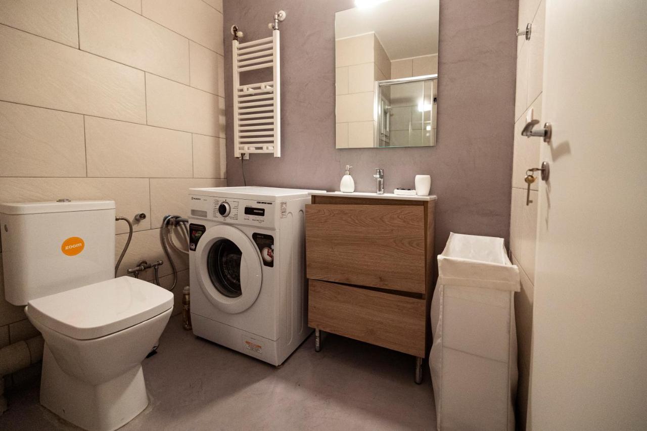 Delmare Mqueen Apartamento *