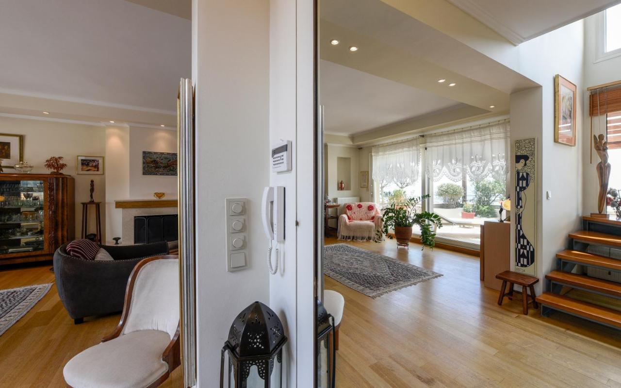 Living Exceptionally Apartment