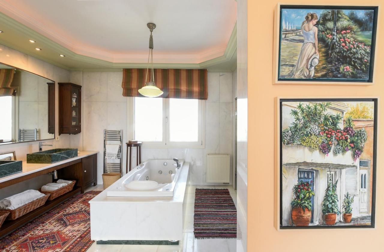 Living Exceptionally Apartment