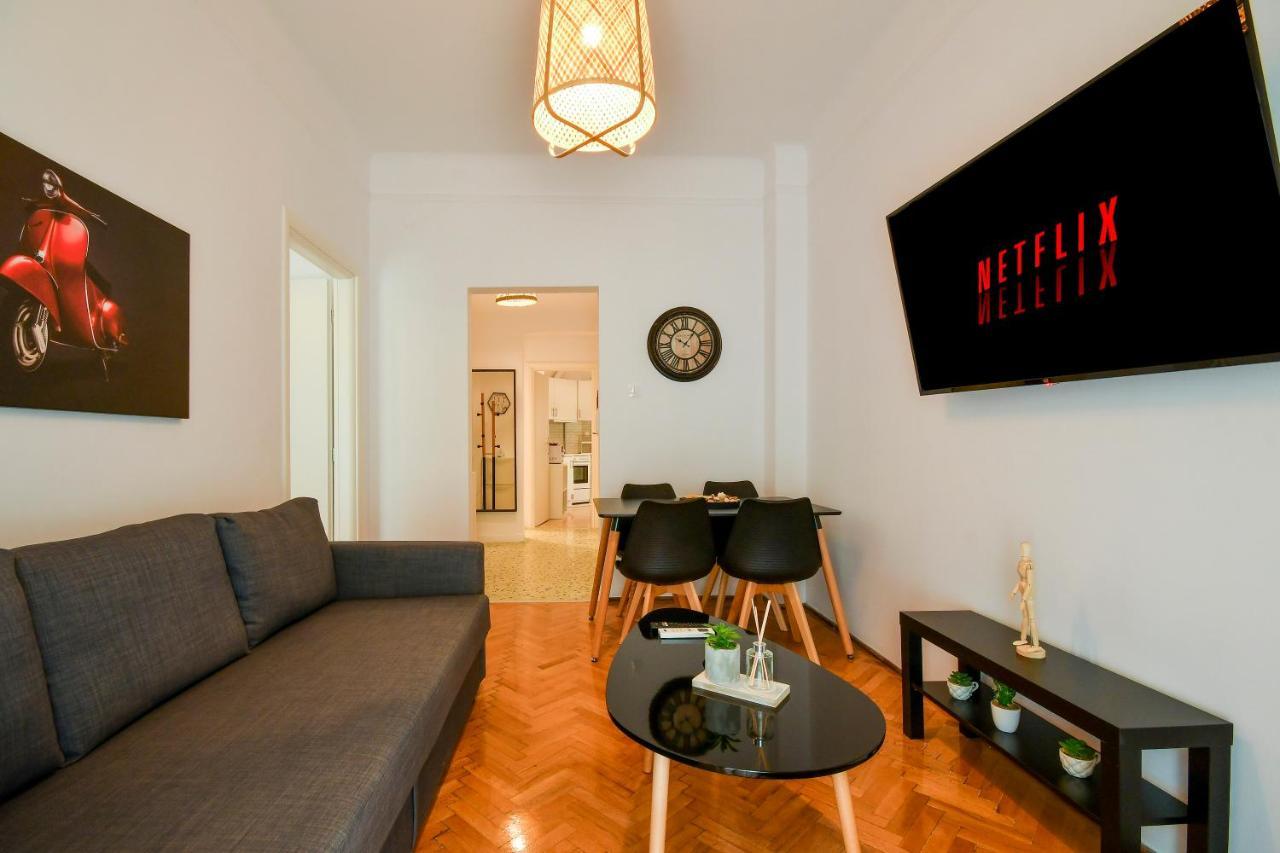 Center Comfortable Apartment *