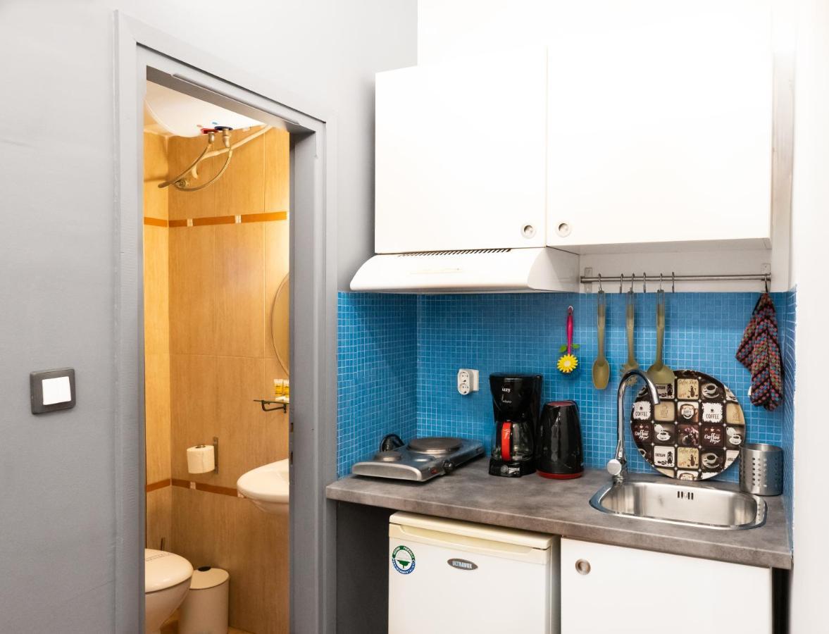 Modern For 2 Ppl In Apartment