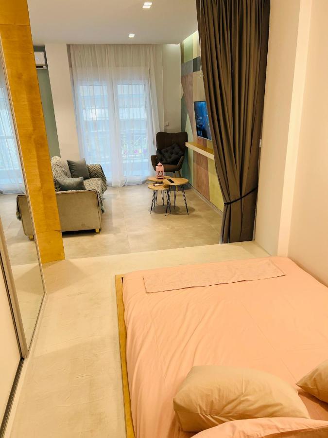 Bright And Modern Downtown Apartamento