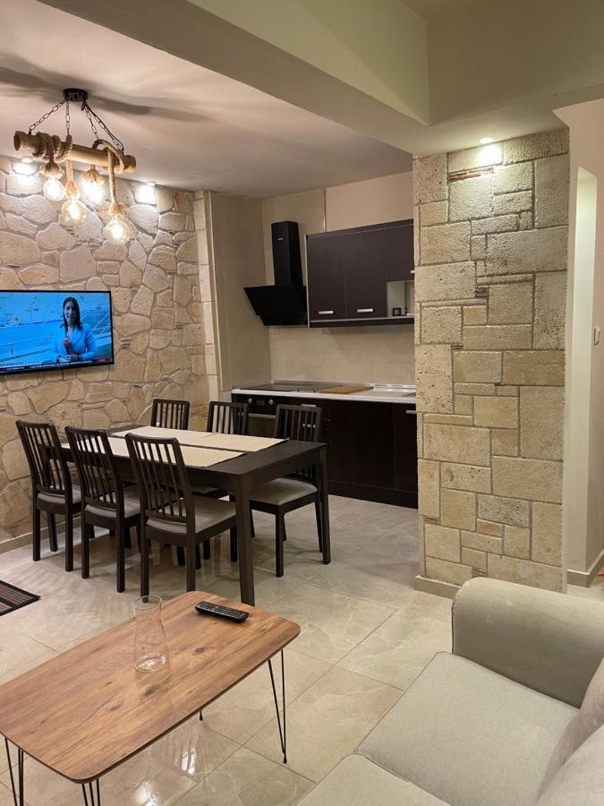 Stone 2 Apartment *