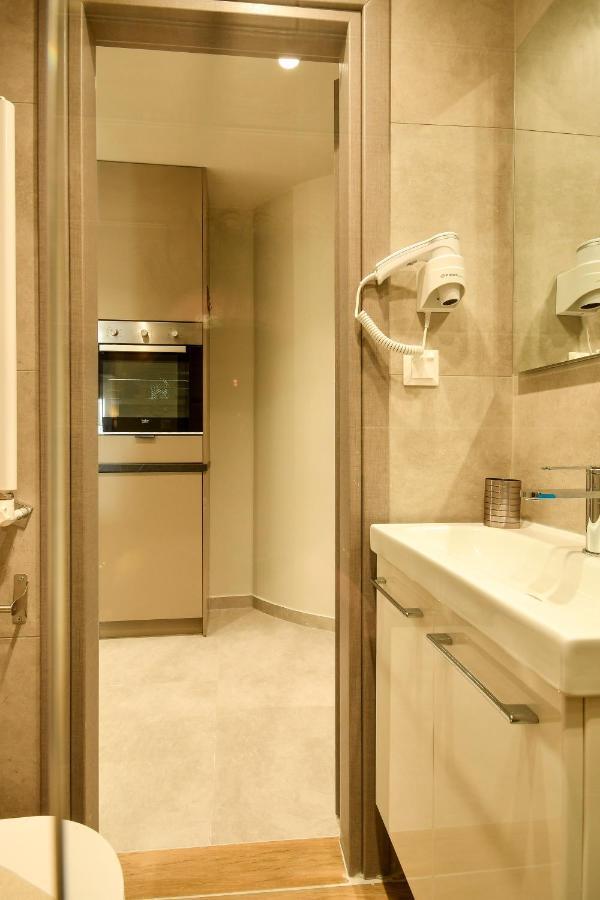 Apartment #skgh Amellie & αtlanta & Apollonia Suites - Navarinosquare View *