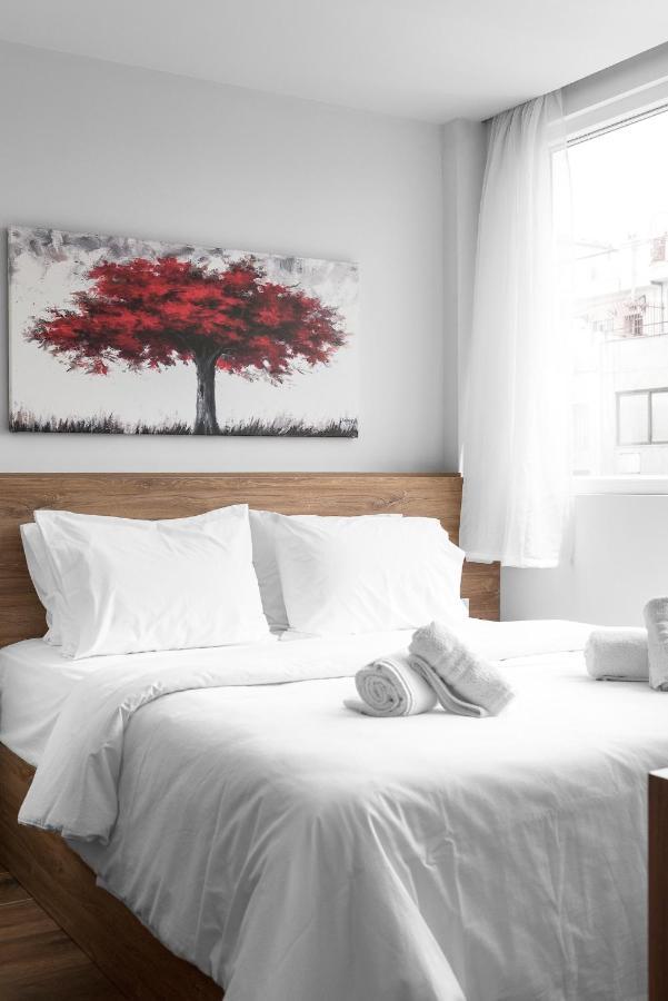 Ultima Suites, Nilie Hospitality Mgmt Apartment