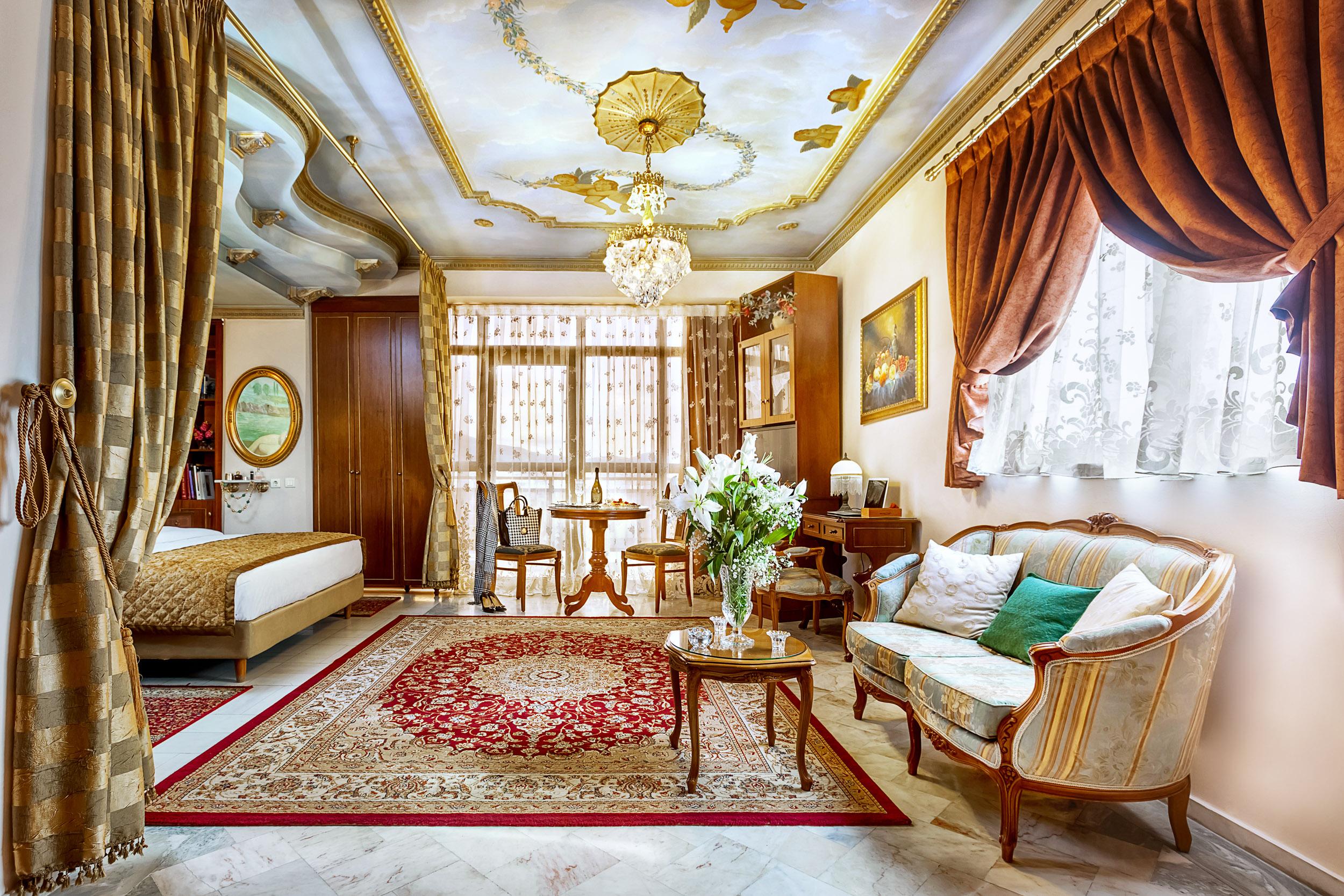 Imperial Palace Classical Hotel 4*