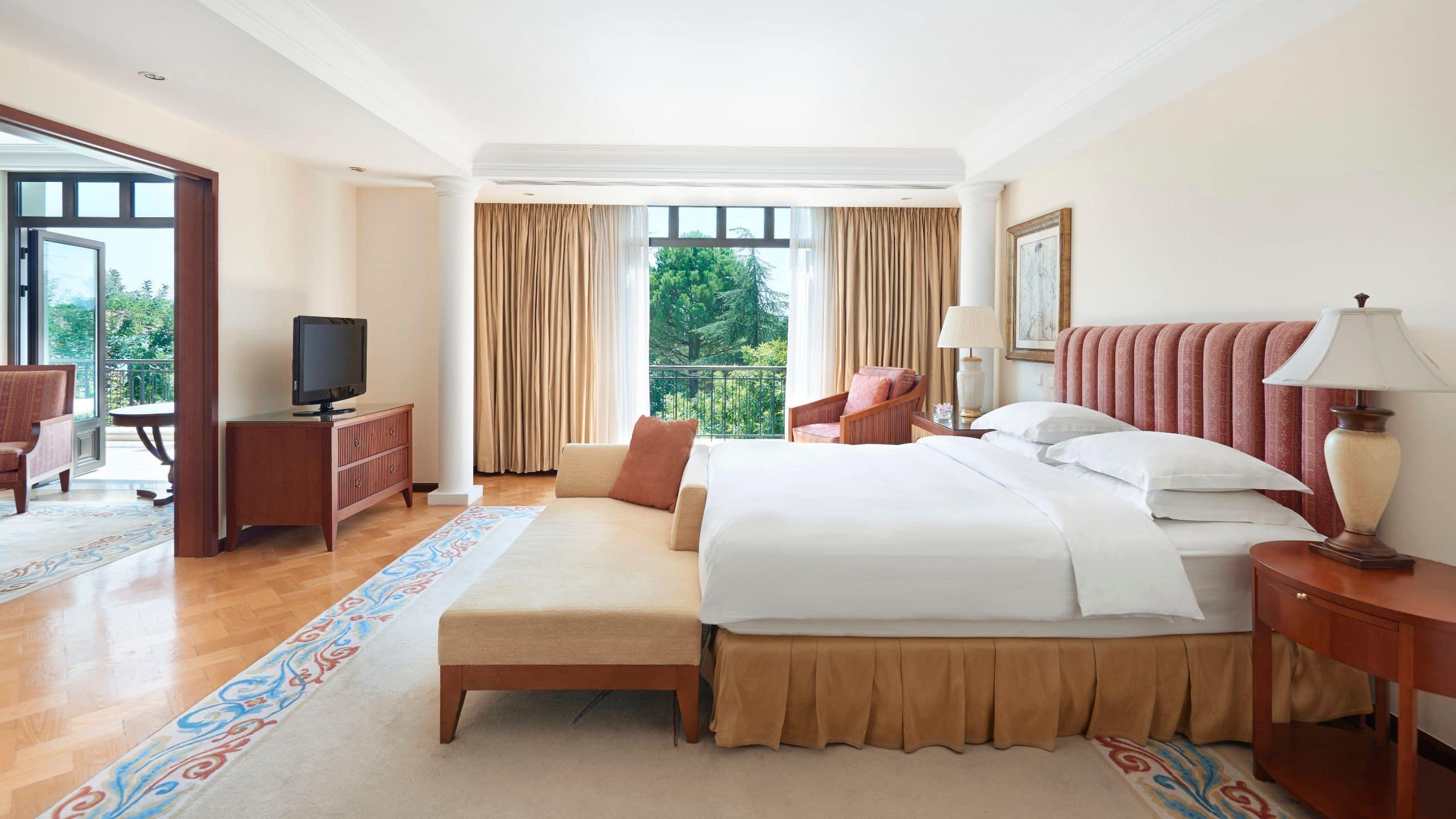 Hyatt Regency 5*