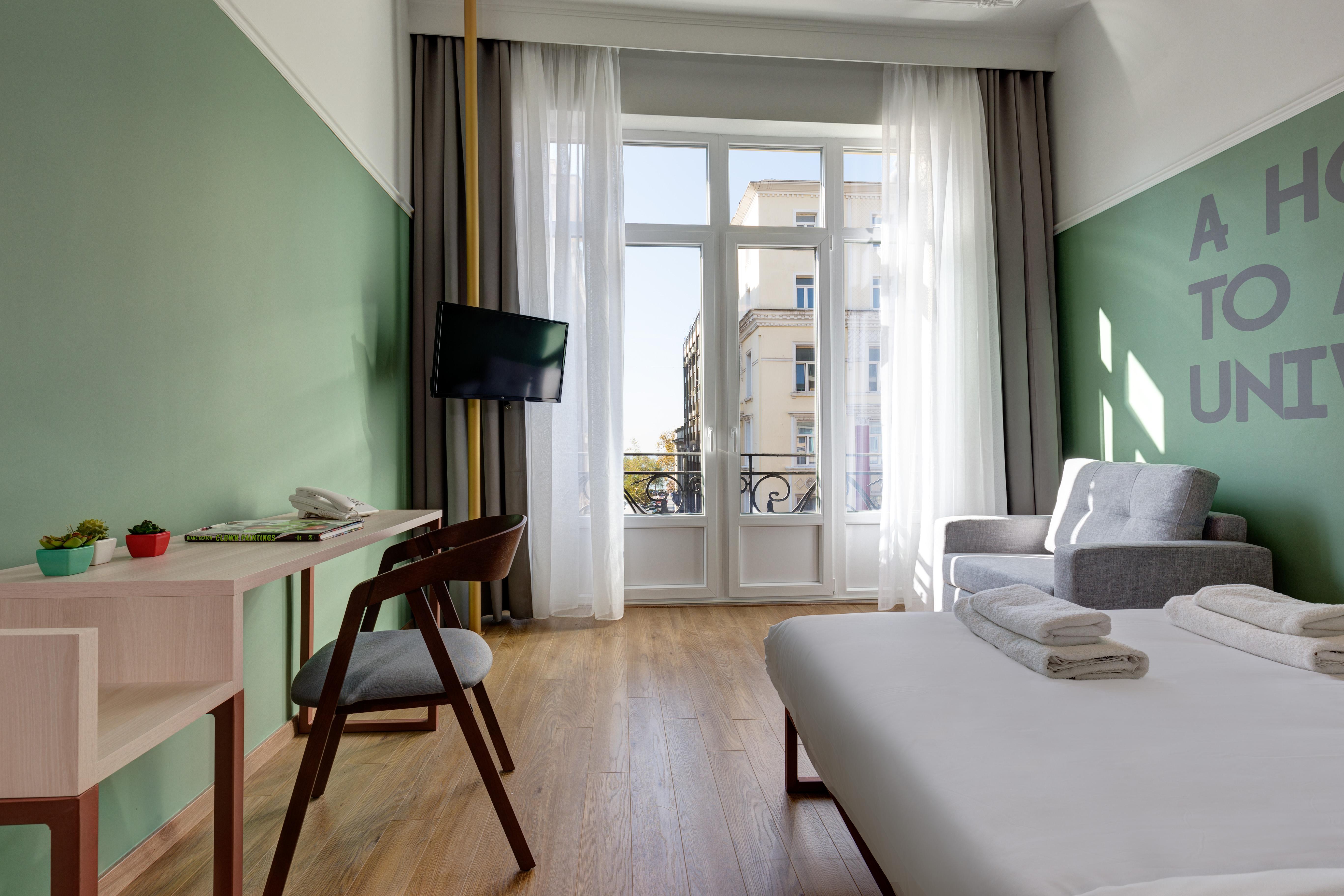 Colors Urban Hotel 4*