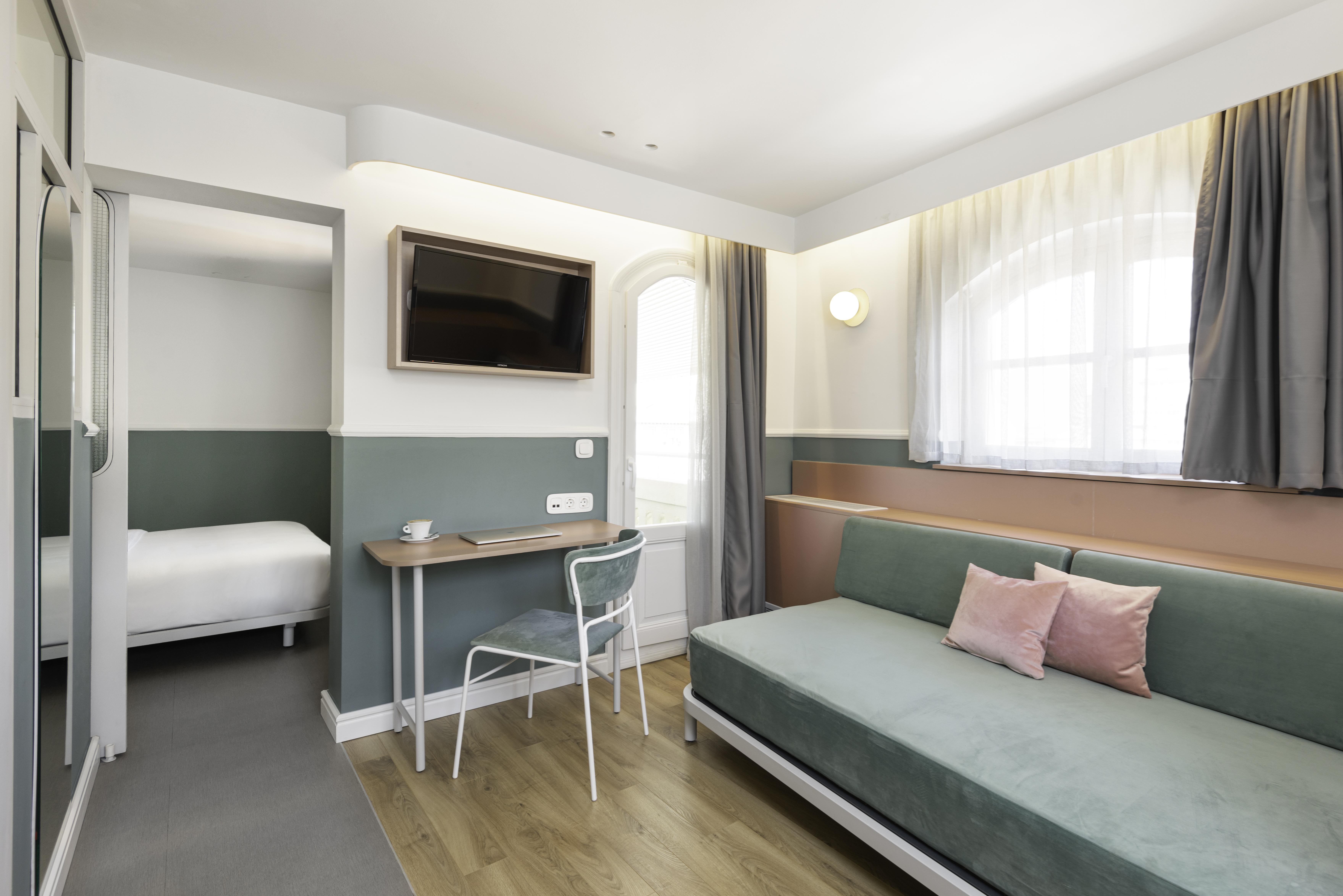 Colors Urban Hotel 4*