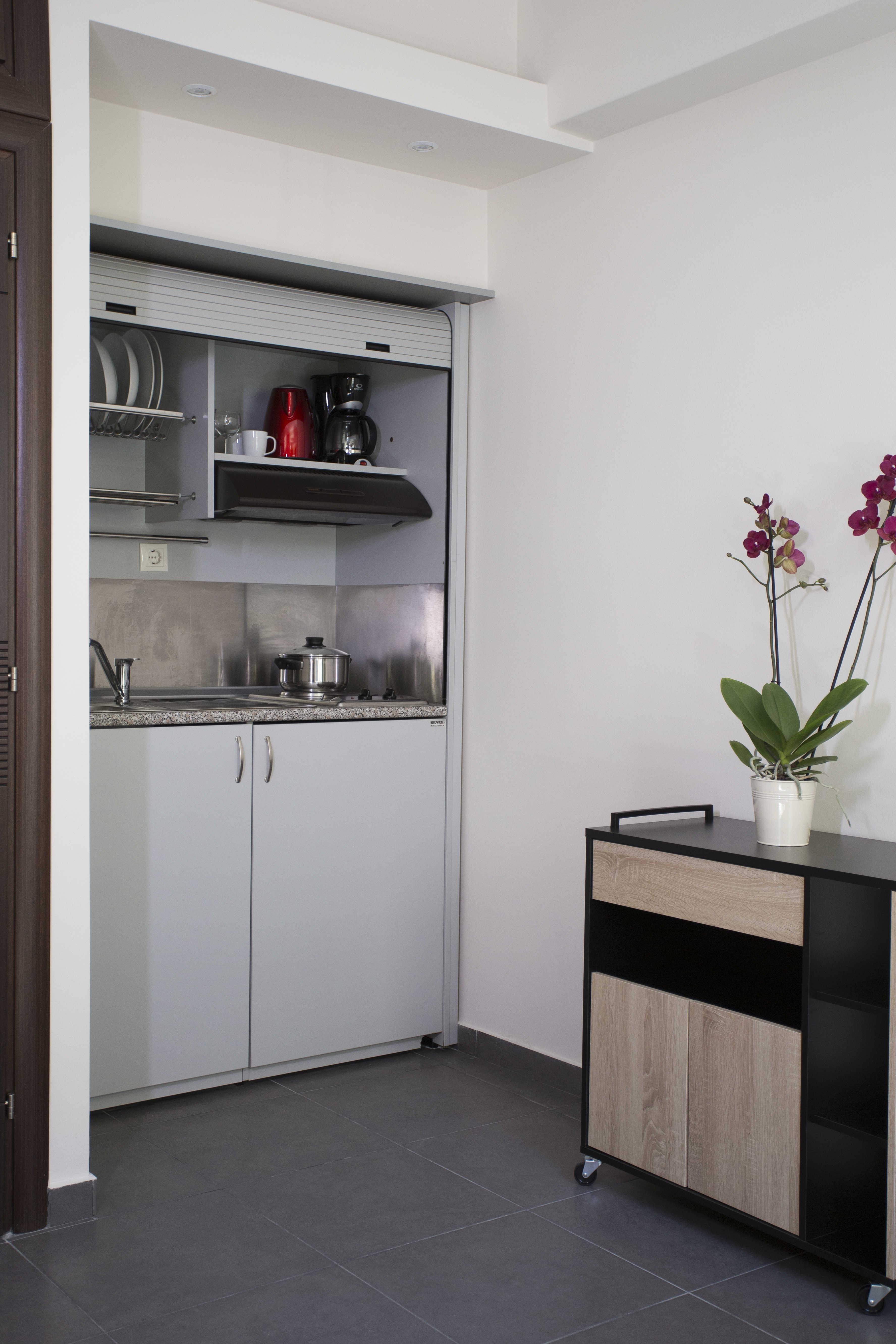 Polis Apartment