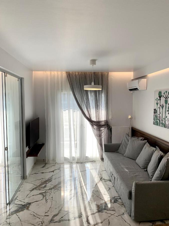 Căn hộ Thess1home Delfon *