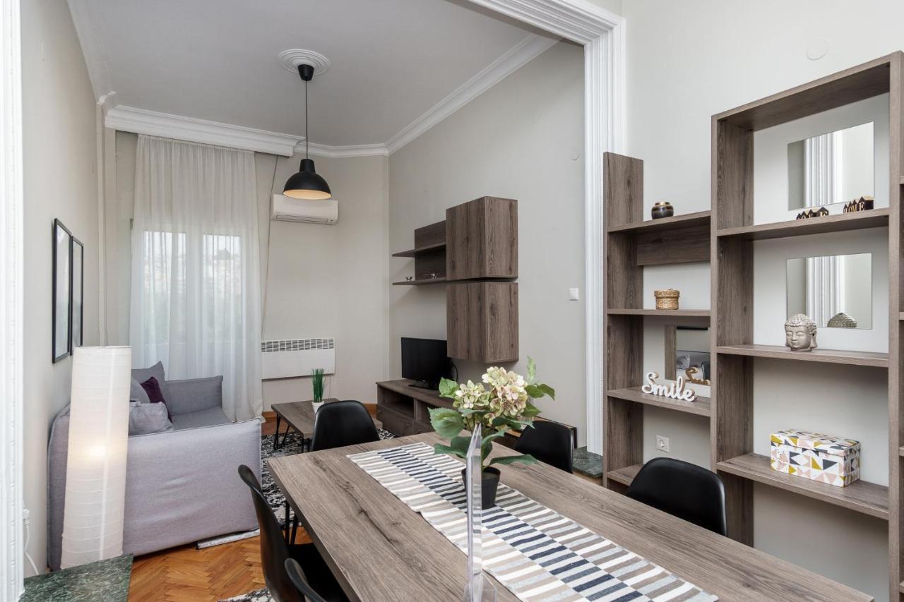 C.4 Red Rose #colony_central_apartment Apartment