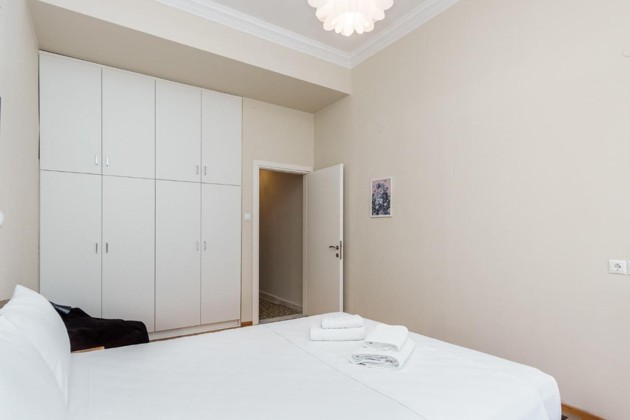 C.4 Red Rose #colony_central_apartment Apartment Thessaloniki