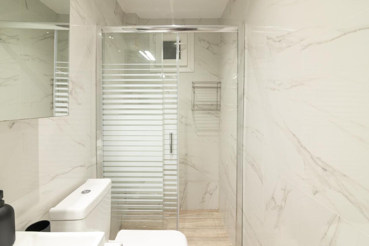 White Lux House In Town Apartment Thessaloniki