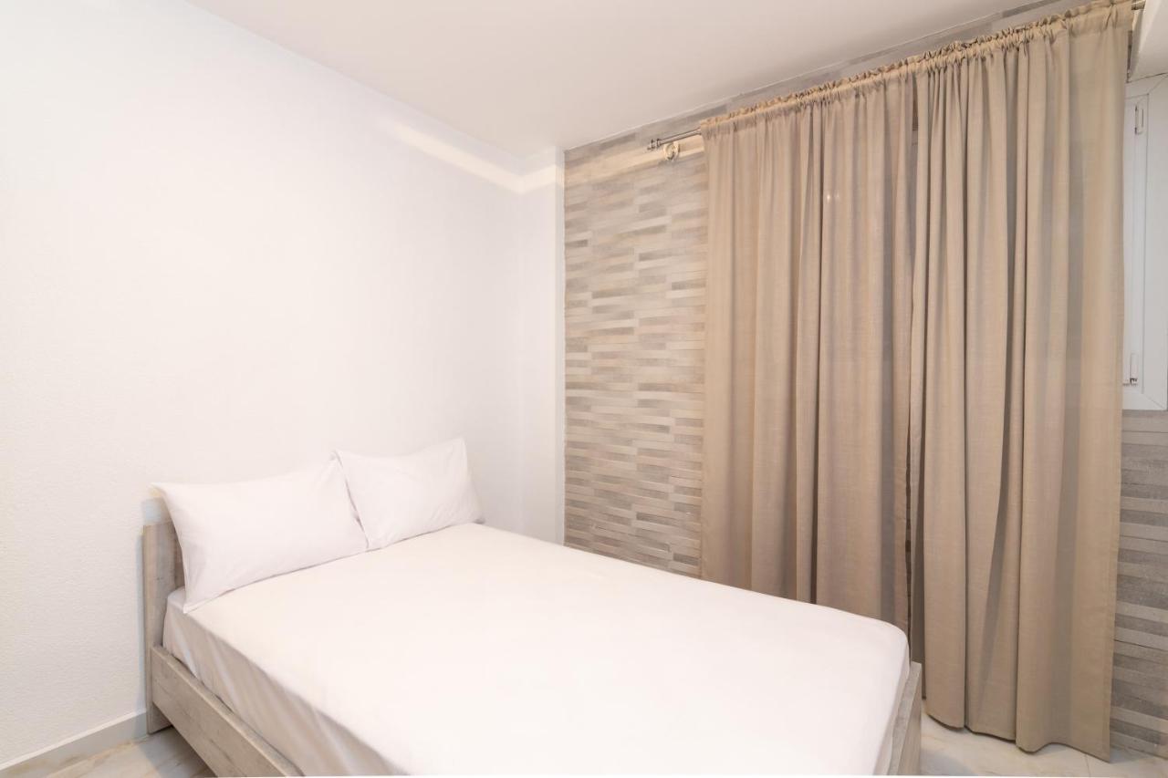 White Lux House In Town Apartment *