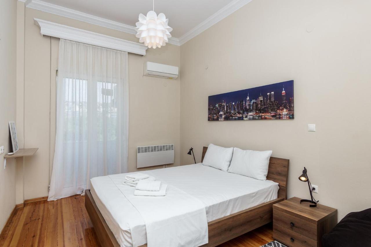 C.4 Red Rose #colony_central_apartment Apartment Thessaloniki