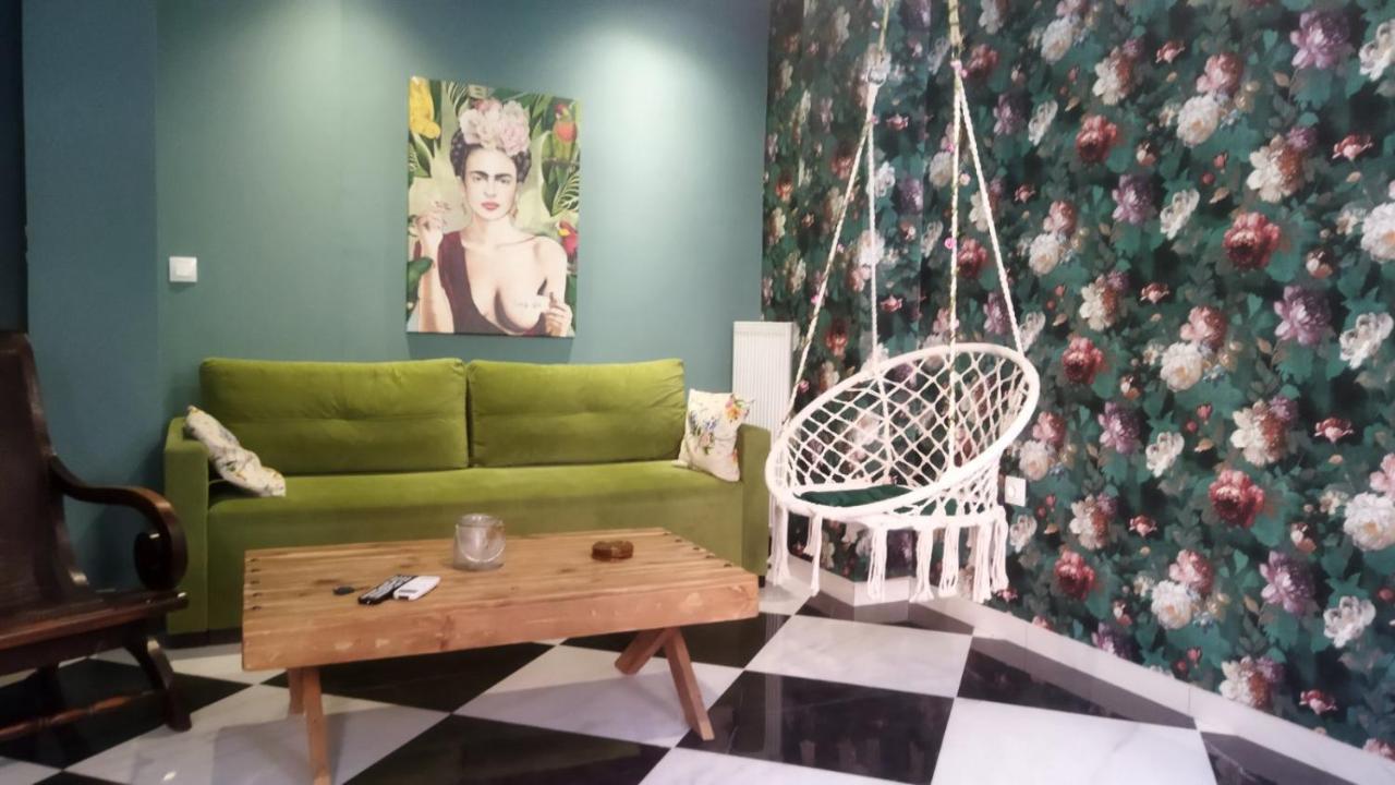 Art Deco Chess Casa, With Private Patio Apartment *