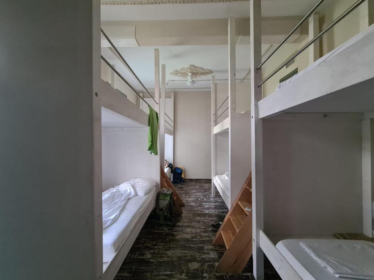Jetpak Alternative Eco Hostel *