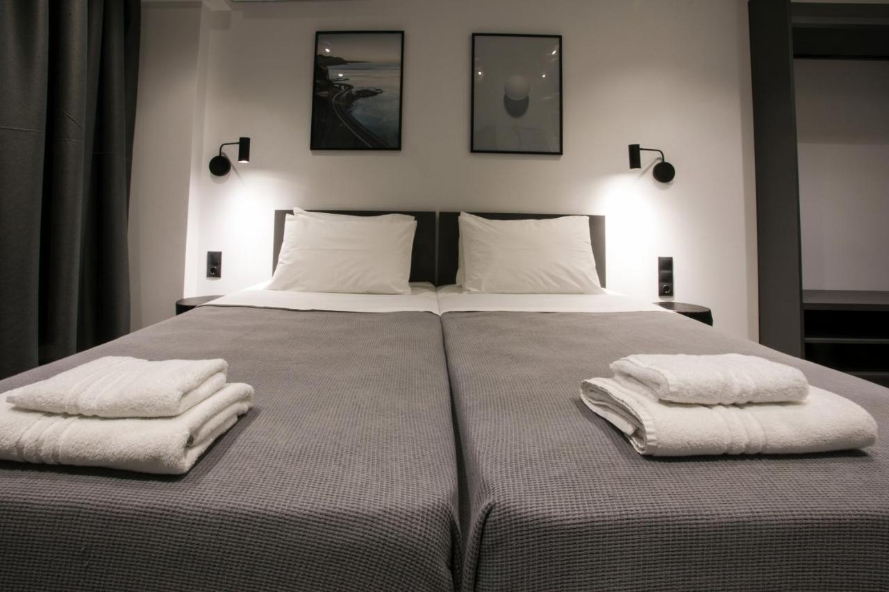 Bed & Breakfast White Trilogy *