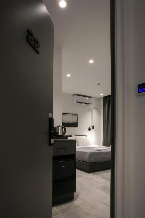Bed & Breakfast White Trilogy