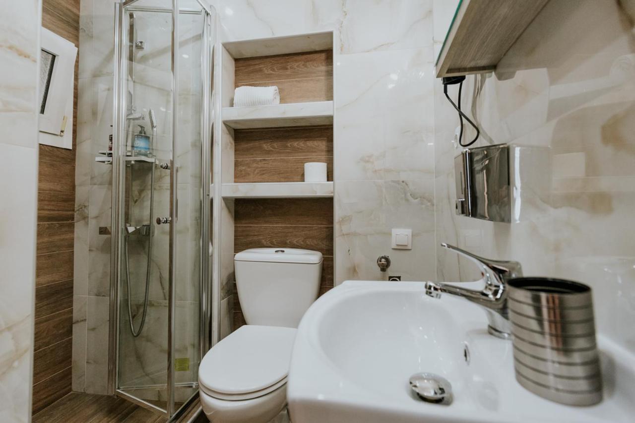 Karipidis Penthouse *