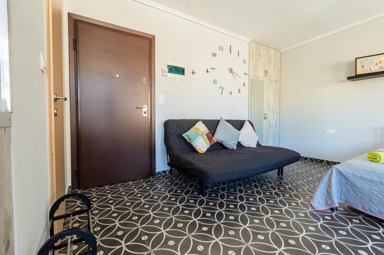 Modiano Studio ι By Socrates Junior Houses Apartment