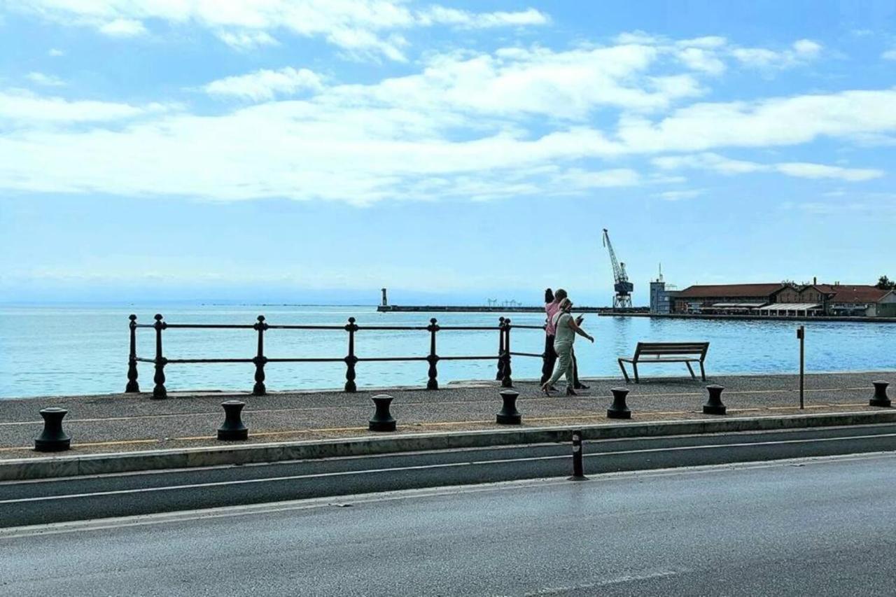 Liva Center Thessaloniki, Agias Sofias Thessaloníki