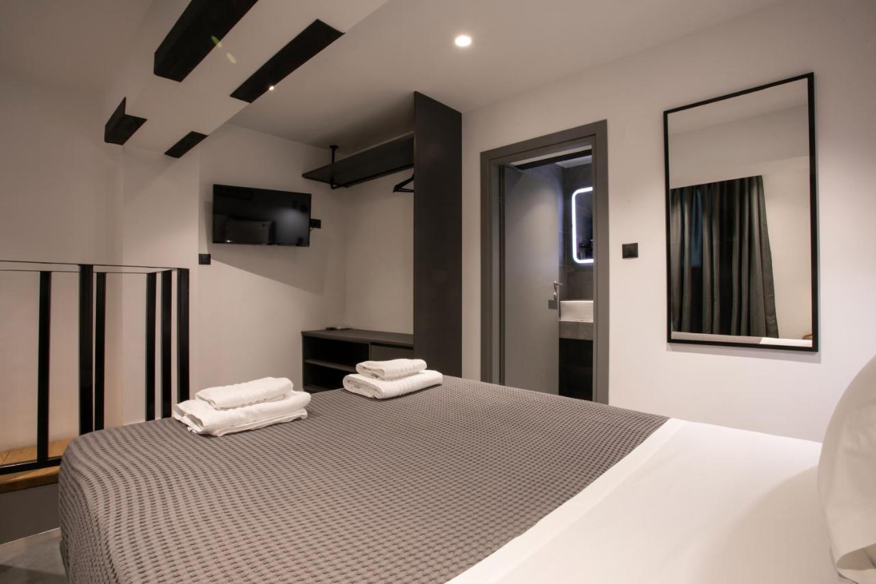 White Trilogy Bed & Breakfast Thessaloniki
