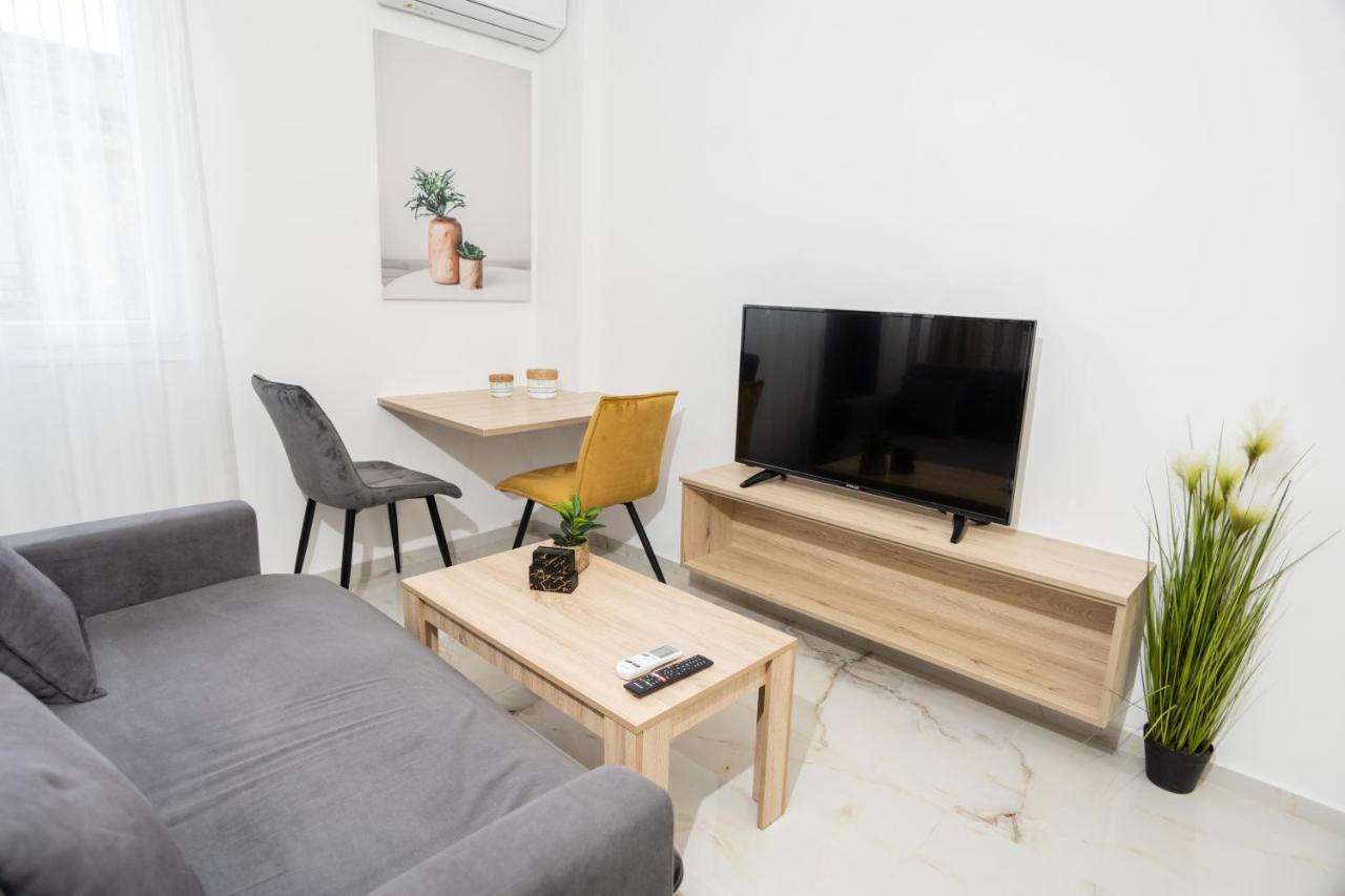Hugo Superior Apartment *