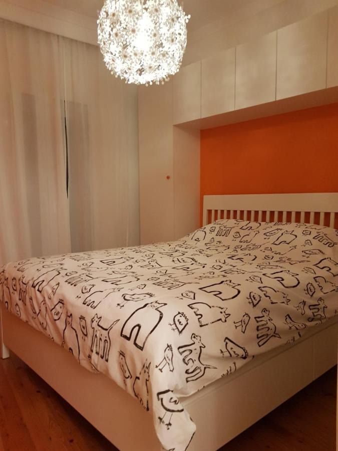 Quiet City Centre With Large Balcony Apartment *