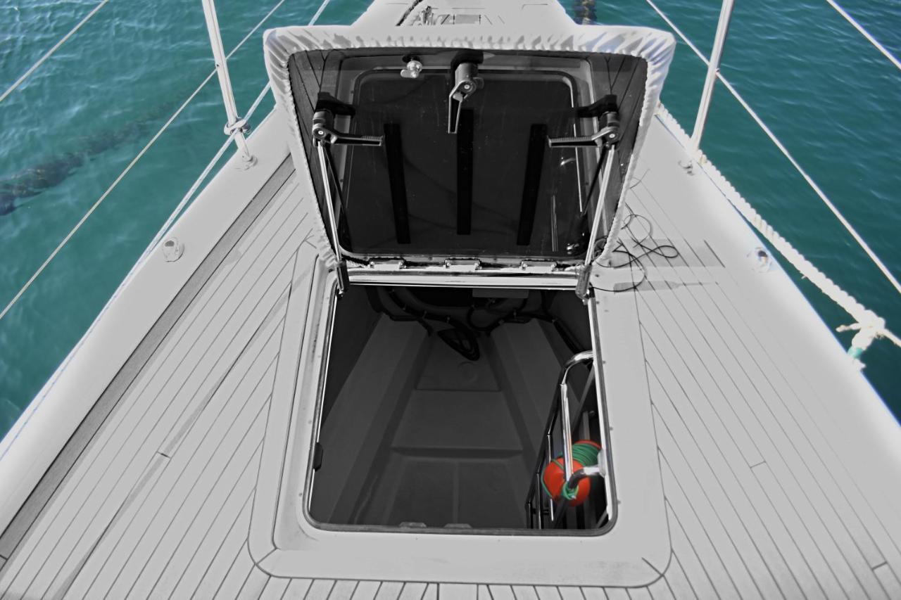 Yacht Psari