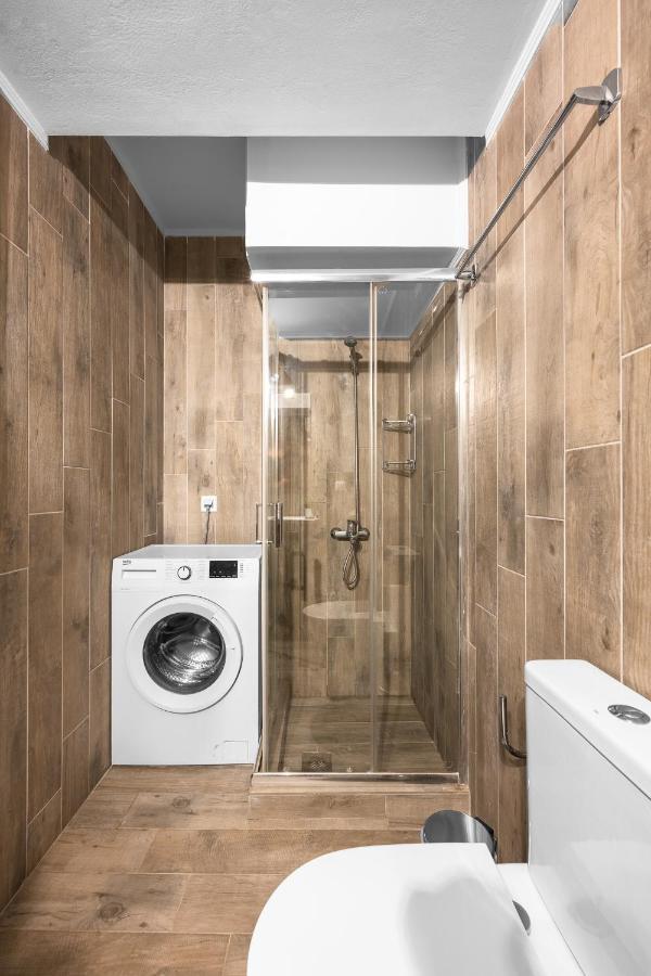 Adelle Apartments, The Luxury