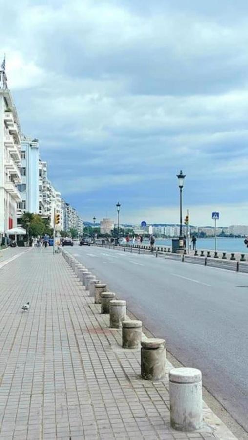 Liva Center Thessaloniki, Agias Sofias * Thessaloníki