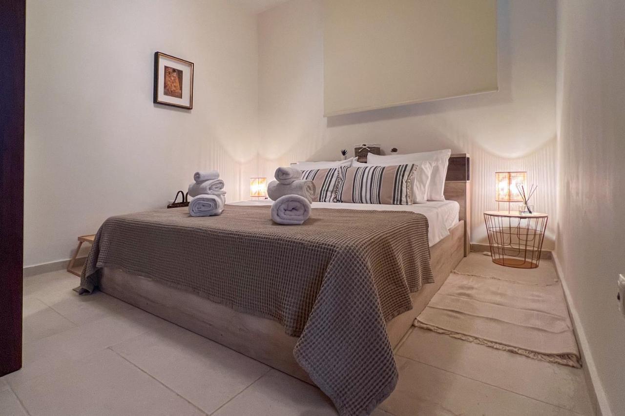 Private Garden House In Panorama- Lux Apartment