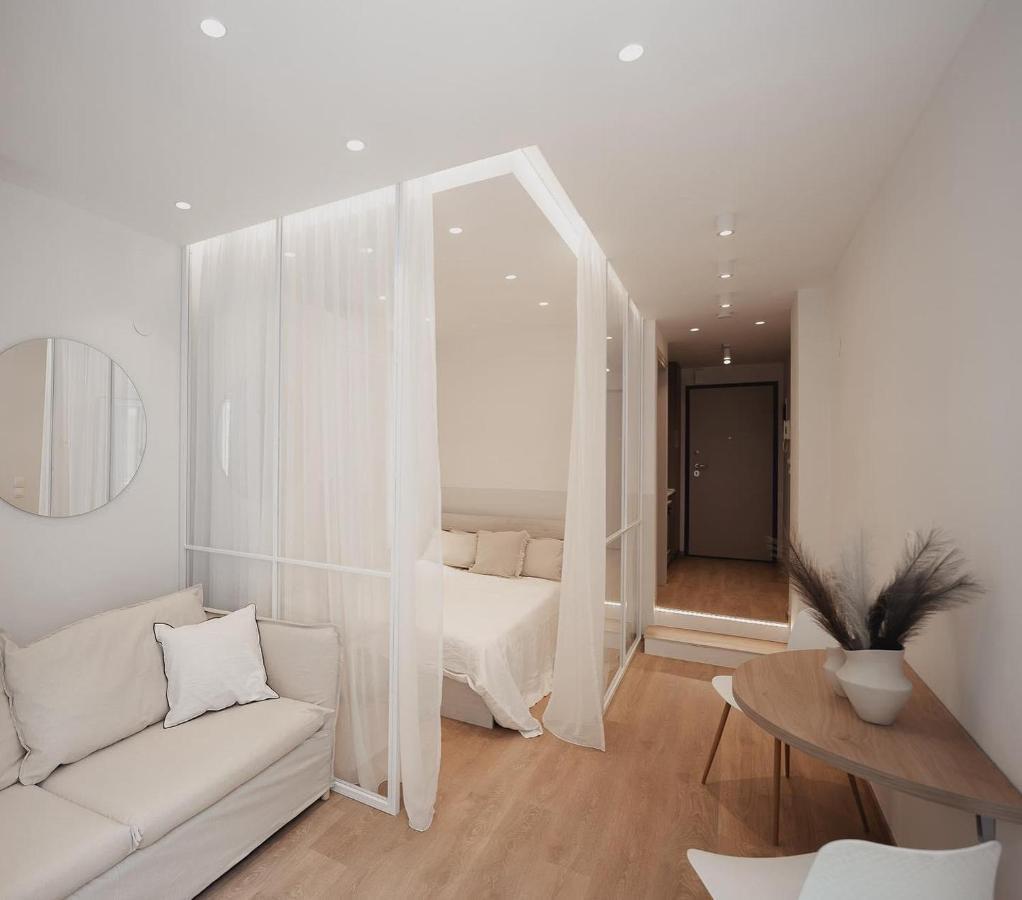 Apartment V1 Boutique Rooms, Nilie Hospitality Mgmt *