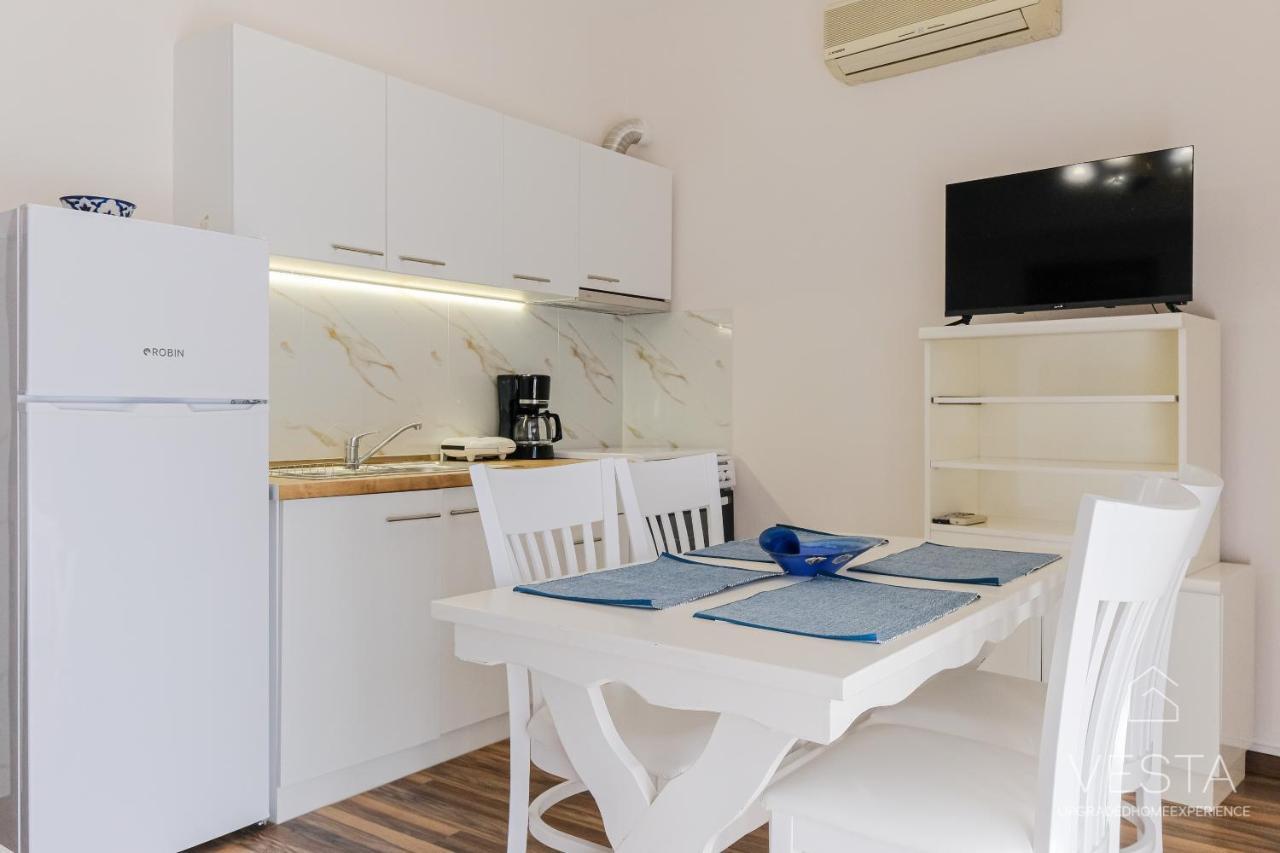 Utopia Apartment, Vesta Philoxenia Apartment *