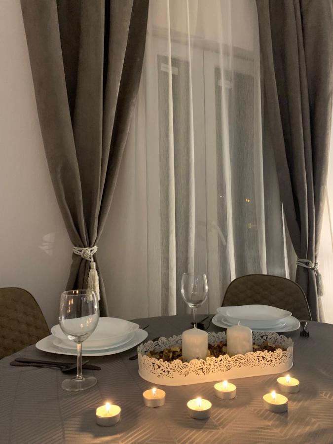 Daire Luxury Furnished Apartment, Near The Center Gallery 55