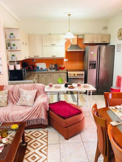 Effrosynis Apartment *