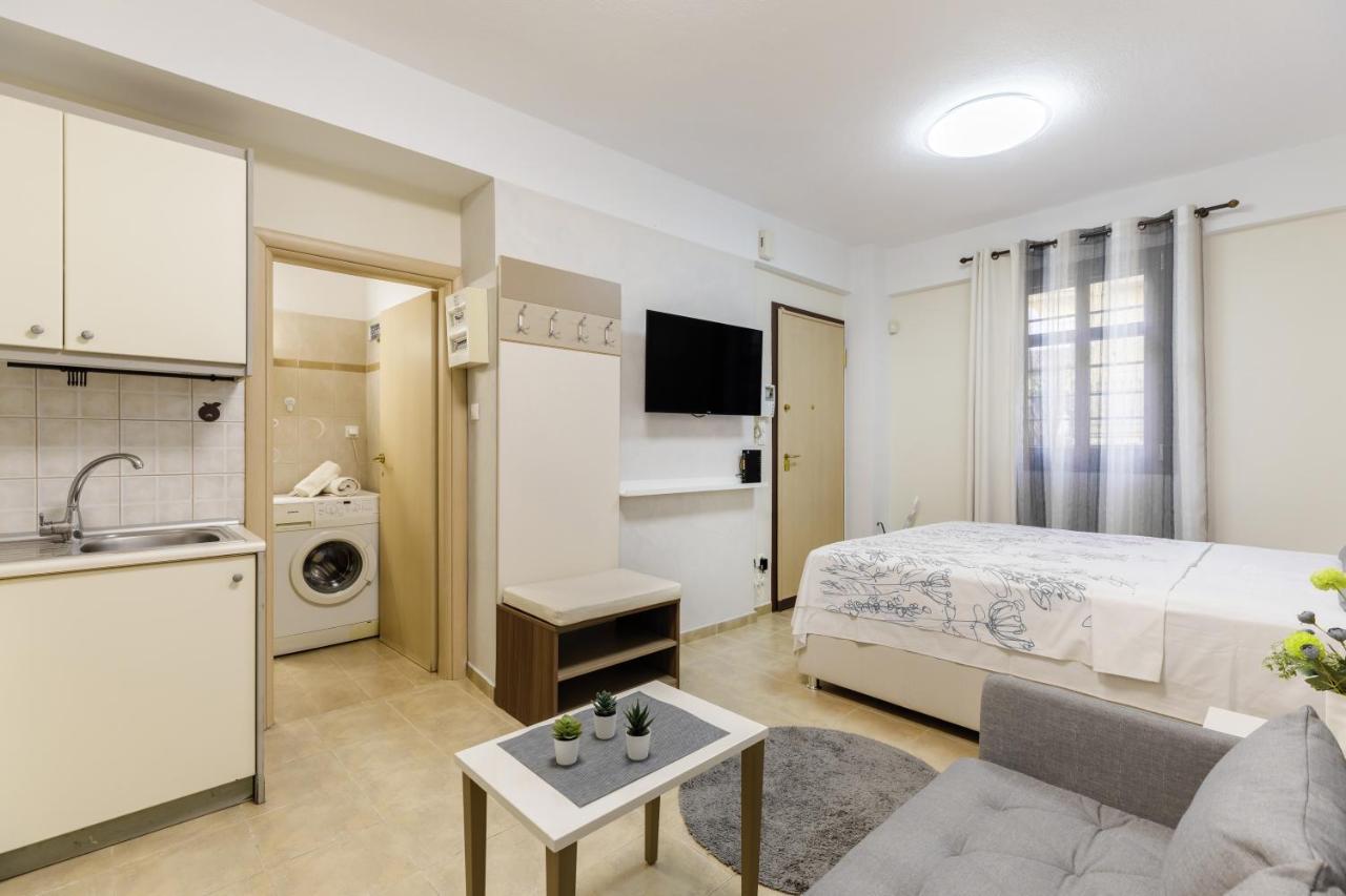 Pearl Free Private Parking Thessaloniki