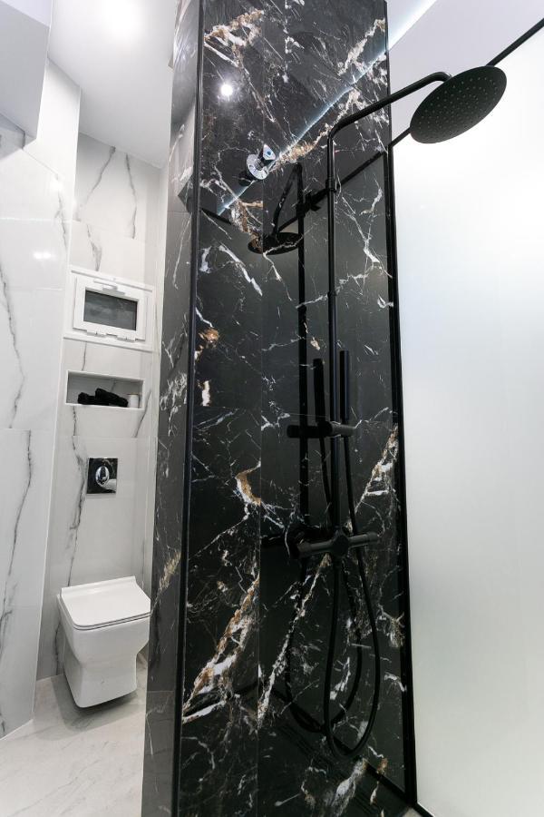 Near To White Tower 40sqm , Gas Heating, Optical Fiber, 2smart Tv, Private Entrance * Tessalónica