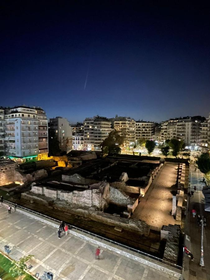Galerius Palace View By Agora Flats Apartment