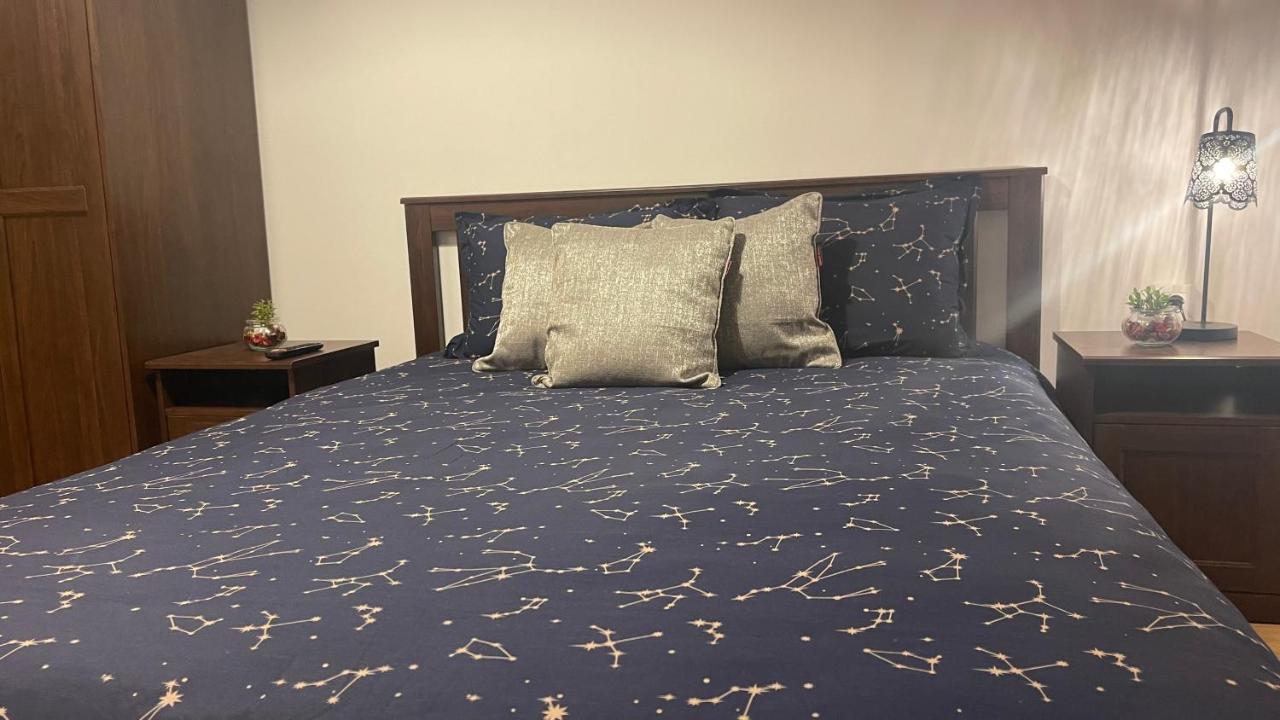 Daire Luxury Furnished Apartment, Near The Center Gallery 55